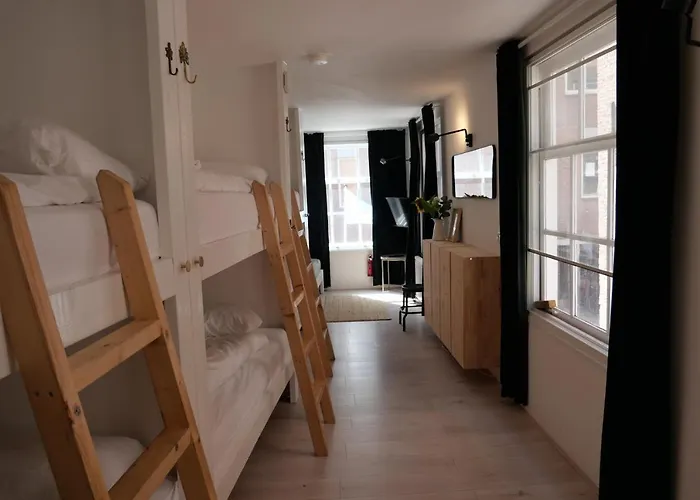 Tiny Private City Rooms