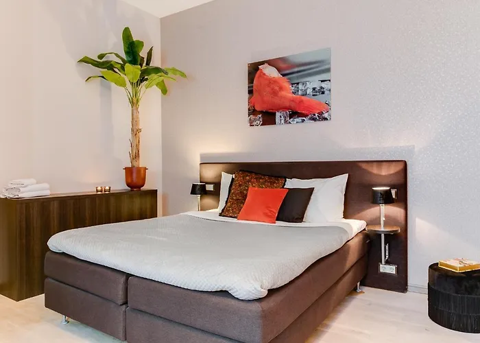 Brasss Hotel Suites