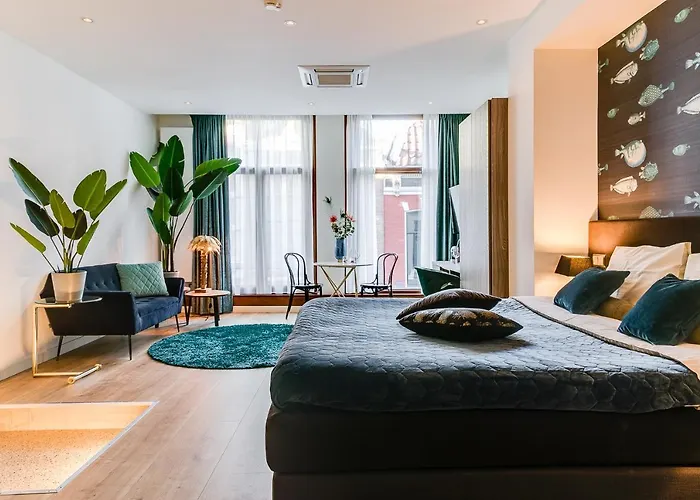 Brasss Hotel Suites